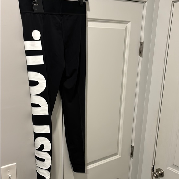 Nike Black Just Do It Leggings - Picture 2 of 3
